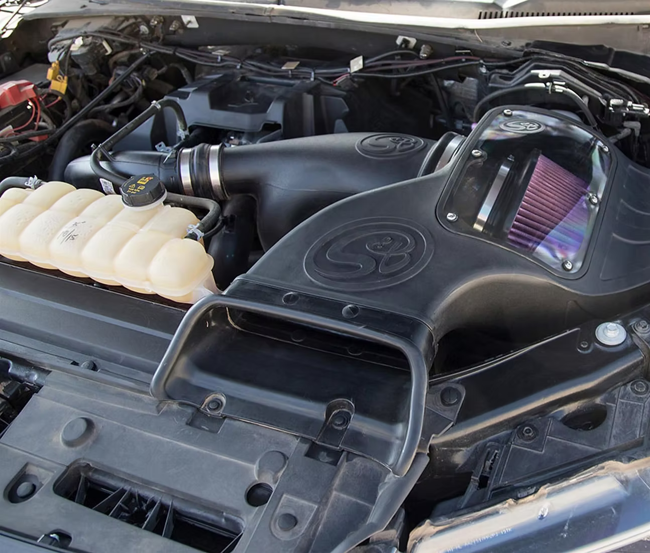 S&B Filters Kit de inducción fría, F150 3.5Ecoboost 21-23